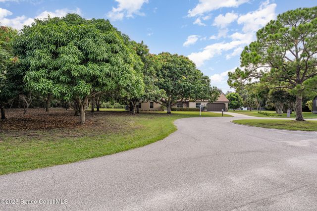 4245 Hillview Circle, Merritt Island, FL 32952