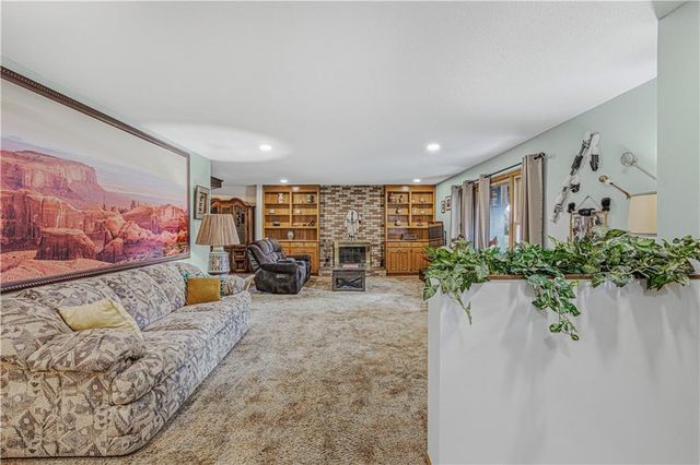 700 S Alexander Road, Independence, MO MO
