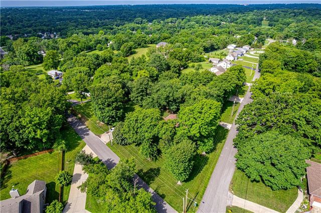 700 S Alexander Road, Independence, MO MO