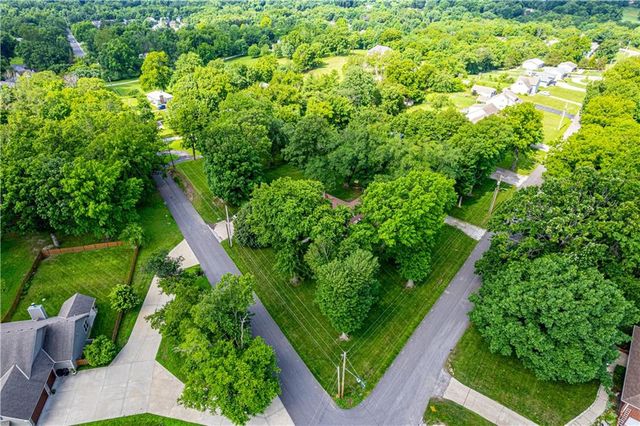 700 S Alexander Road, Independence, MO MO