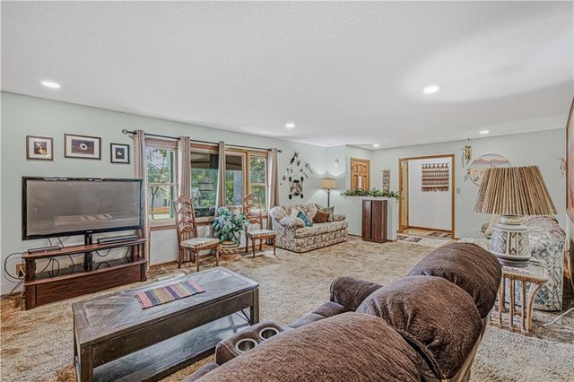 700 S Alexander Road, Independence, MO MO