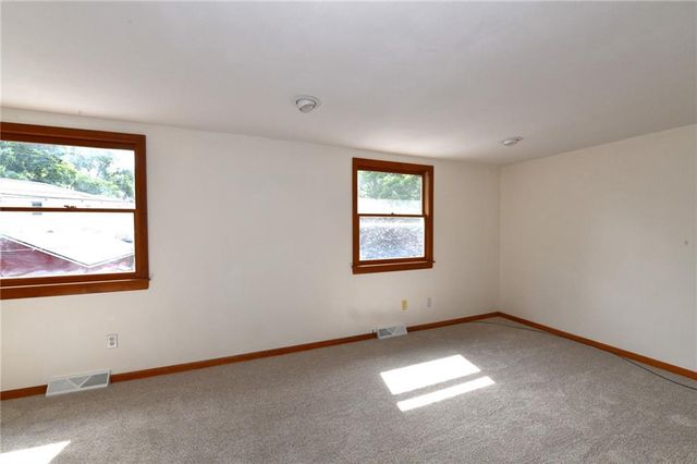 4455 Cambridge Street, Kansas City, KS 66103