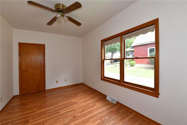 4455 Cambridge Street, Kansas City, KS 66103