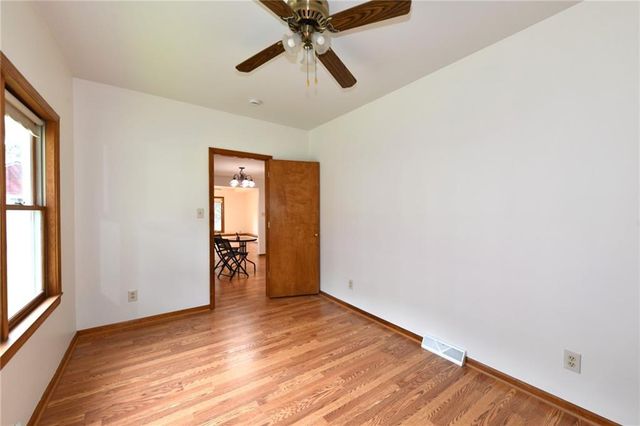 4455 Cambridge Street, Kansas City, KS 66103