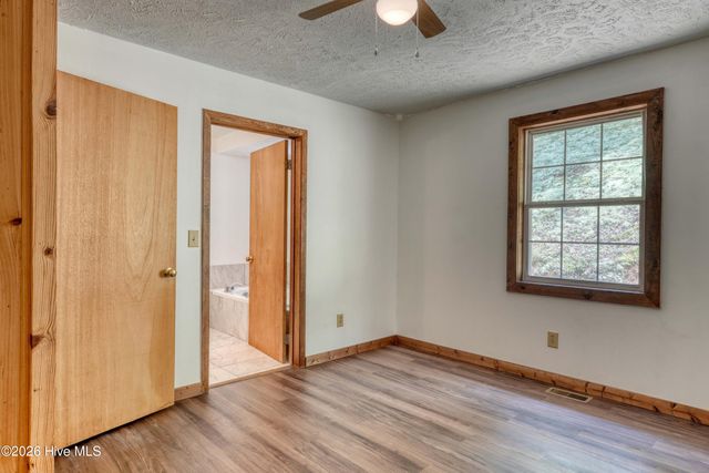 92 Ogreeta Road, Murphy, NC 28906