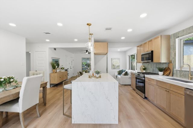 6717 Pimlico Drive, Dallas, TX 75214