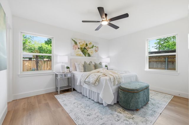 6717 Pimlico Drive, Dallas, TX 75214