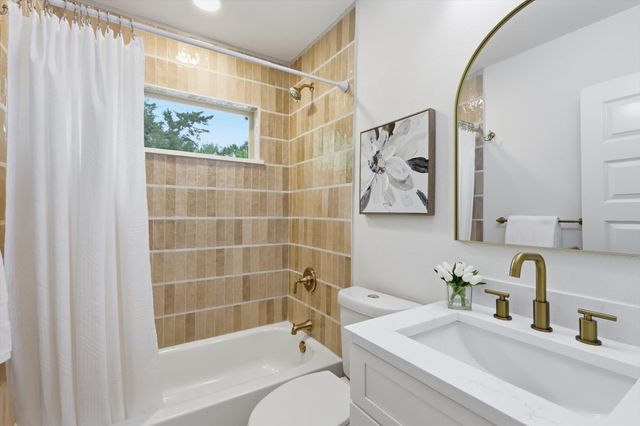 6717 Pimlico Drive, Dallas, TX 75214