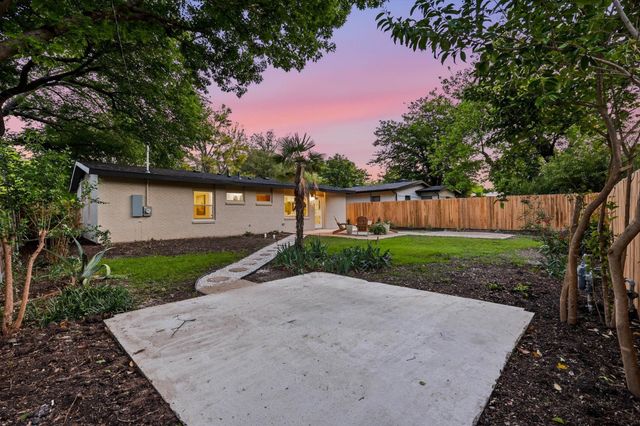 6717 Pimlico Drive, Dallas, TX 75214