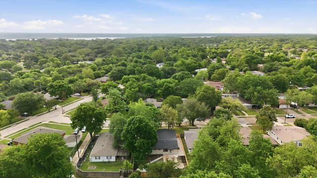 6717 Pimlico Drive, Dallas, TX 75214