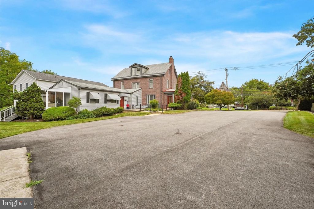 214 N MAIN ST, NORTH WALES, PA 19454 — photo 3