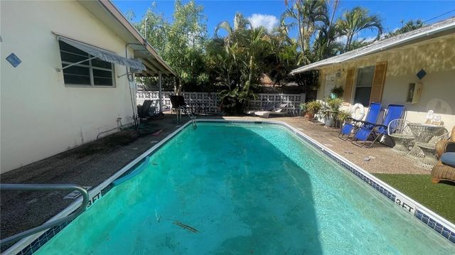 1973 NE 4th Street, Deerfield Beach, FL 33441