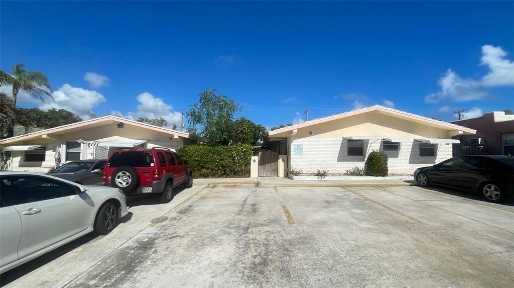 1973 NE 4th Street, Deerfield Beach, FL 33441