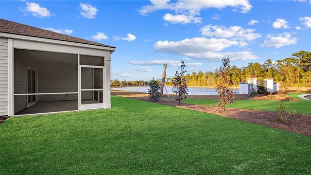 1044 Lakes Blvd, Brunswick, GA 31525