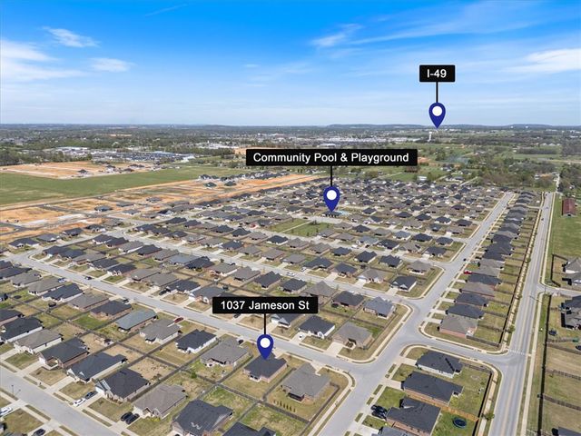 1037 Jameson Street, Tontitown, AR 72762