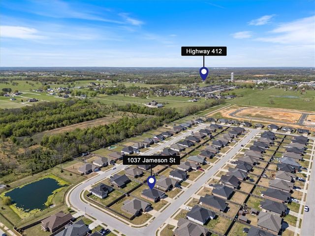 1037 Jameson Street, Tontitown, AR 72762