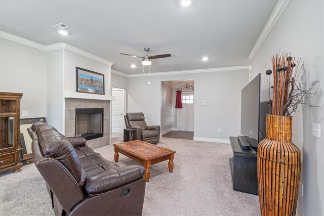 1037 Jameson Street, Tontitown, AR 72762
