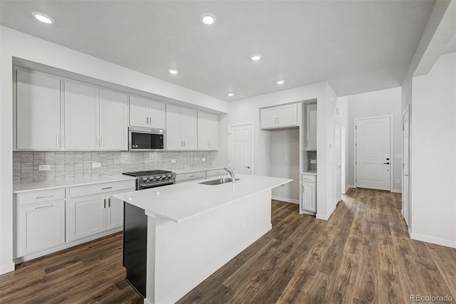 5826 N Orleans Street, Aurora, CO 80019