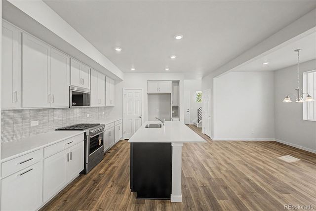 5826 N Orleans Street, Aurora, CO 80019