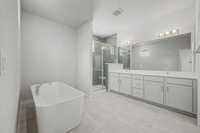 5826 N Orleans Street, Aurora, CO 80019