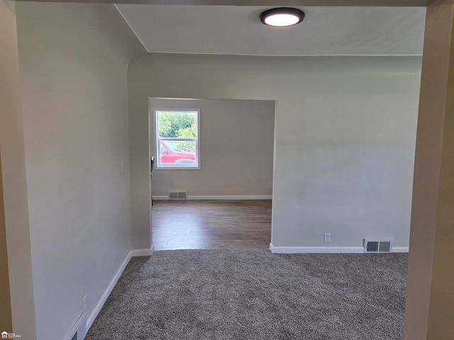 1491 Iva Street, Burton, MI 48509