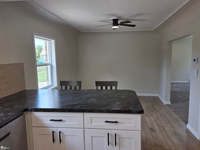 1491 Iva Street, Burton, MI 48509