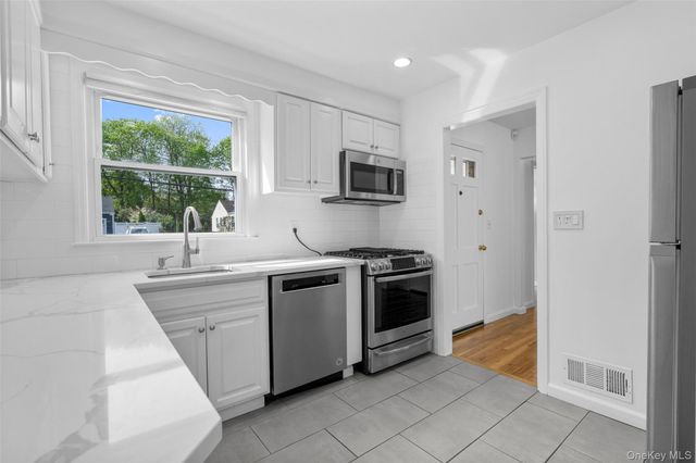 22 Rogers Drive, New Rochelle, NY 10804