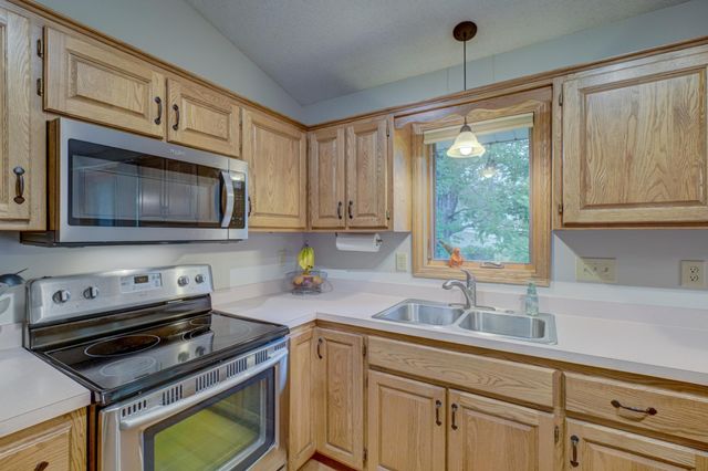 1400 Highland Road, Stillwater, MN 55082