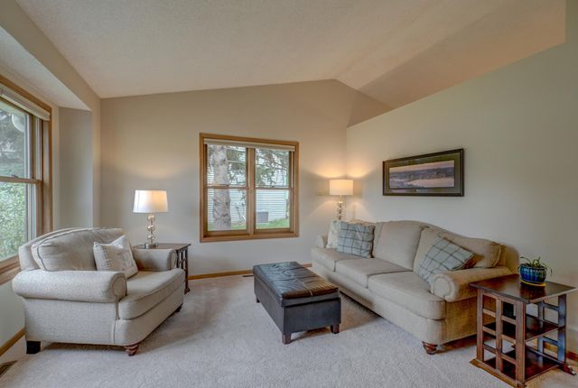 1400 Highland Road, Stillwater, MN 55082