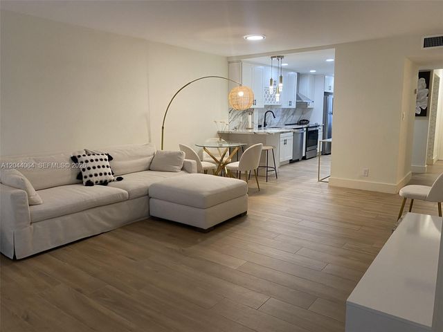 2029 N Ocean Boulevard 109, Fort Lauderdale, FL 33305