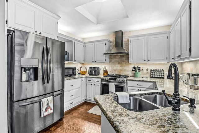 4016 Province Drive, Carrollton, TX 75007