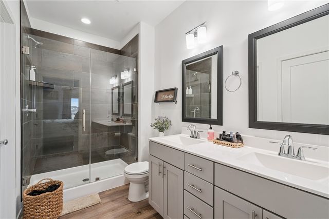 561 Fawn Avenue, Tiffin, IA 52340