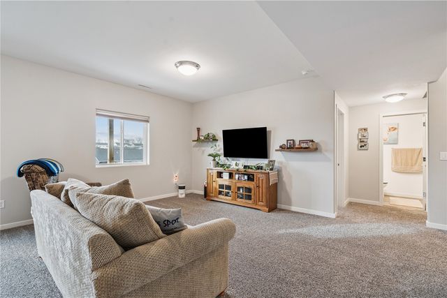 561 Fawn Avenue, Tiffin, IA 52340