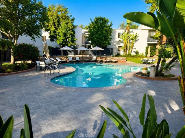 18645 Hatteras Street 206, Tarzana, CA 91356