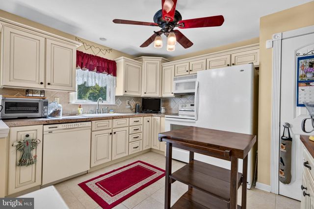 470 1ST ST, Atco, NJ 08004
