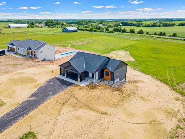 390 Candy Lane, River Falls, WI 54022