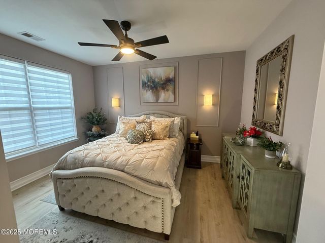 7 Old Mill Court, Barnegat, NJ 08005