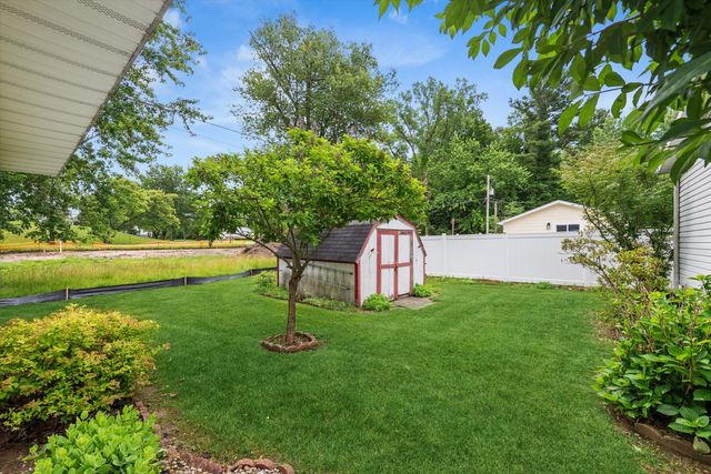 227 S Jameson Street, New Buffalo, MI 49117