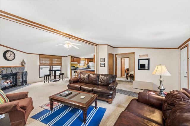 227 S Jameson Street, New Buffalo, MI 49117