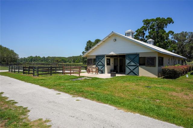 15620 NW HIGHWAY 225, Reddick, FL 32686