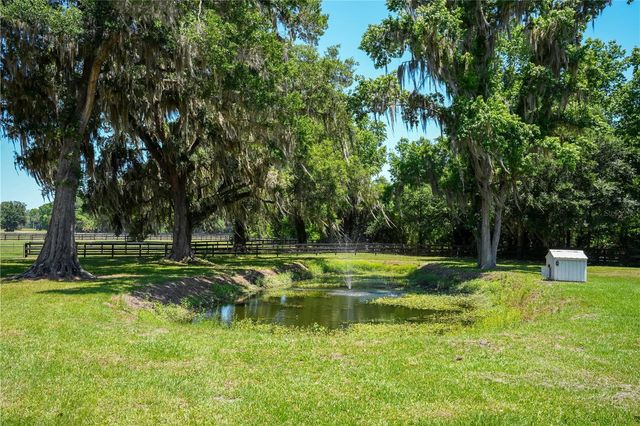 15620 NW HIGHWAY 225, Reddick, FL 32686