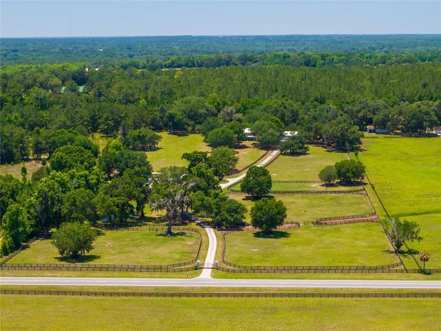 15620 NW HIGHWAY 225, Reddick, FL 32686