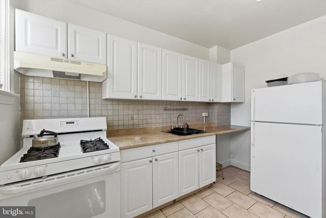 4005 WOODRIDGE RD, Baltimore, MD 21229