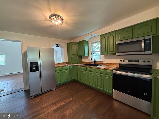 5901 SHOPE PL, Harrisburg, PA 17109