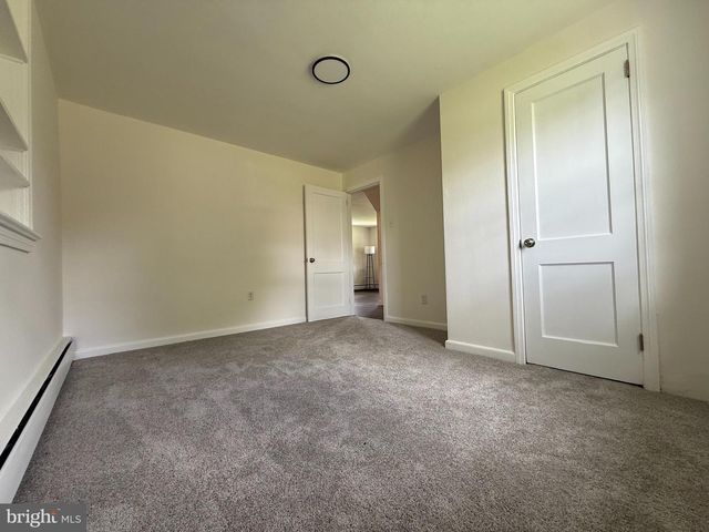5901 SHOPE PL, Harrisburg, PA 17109