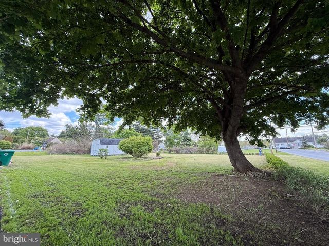 5901 SHOPE PL, Harrisburg, PA 17109