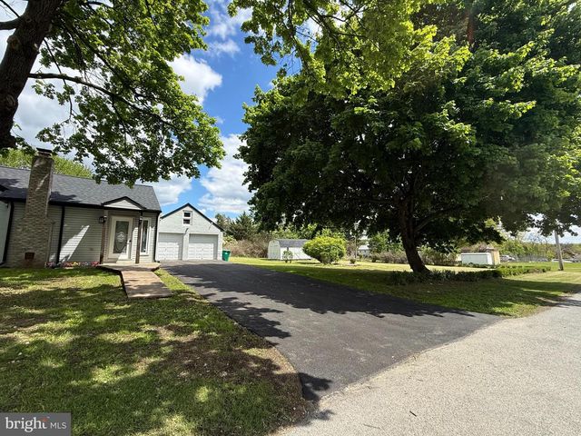 5901 SHOPE PL, Harrisburg, PA 17109