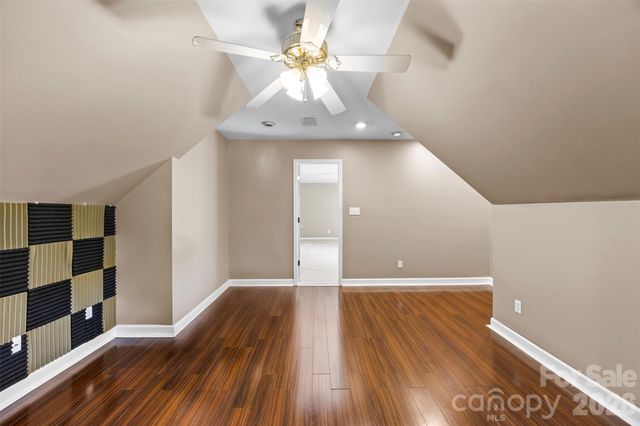 2832 Shady Reach Lane, Charlotte, NC 28214