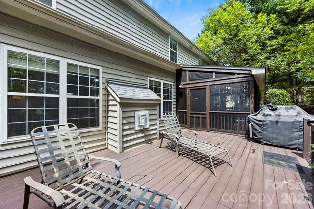 2832 Shady Reach Lane, Charlotte, NC 28214
