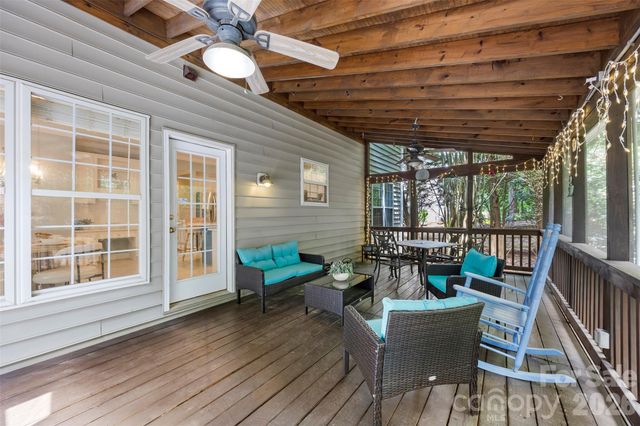 2832 Shady Reach Lane, Charlotte, NC 28214